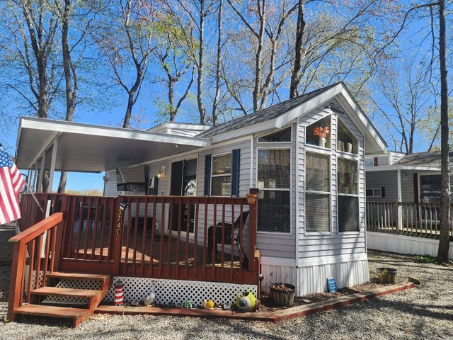 42 Pierce Road, Preston, CT 06365