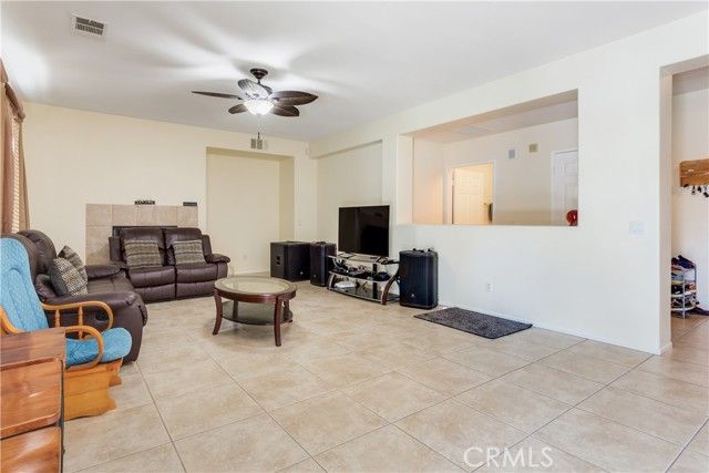 31271 Moss, Mentone, CA 92359