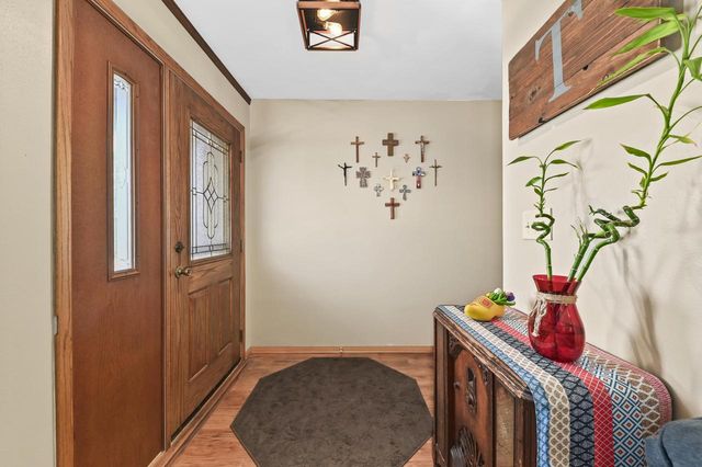 1466 Scenic DRIVE, Hubertus, WI 53033