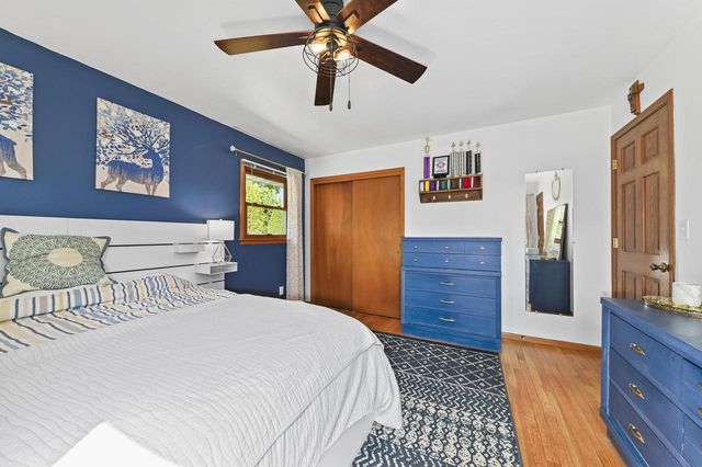 1466 Scenic DRIVE, Hubertus, WI 53033