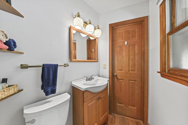 1466 Scenic DRIVE, Hubertus, WI 53033