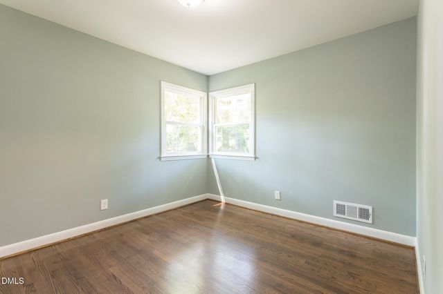 204 W Johnson Street, Cary, NC 27513