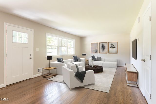 204 W Johnson Street, Cary, NC 27513