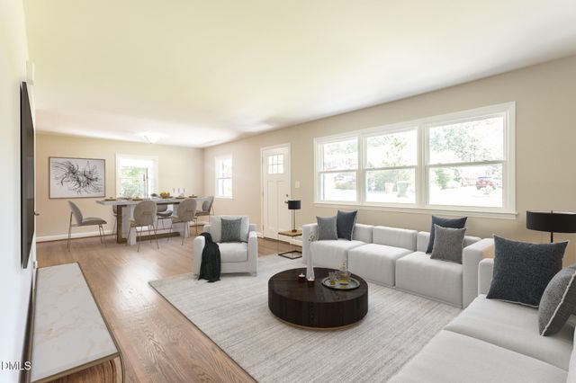 204 W Johnson Street, Cary, NC 27513