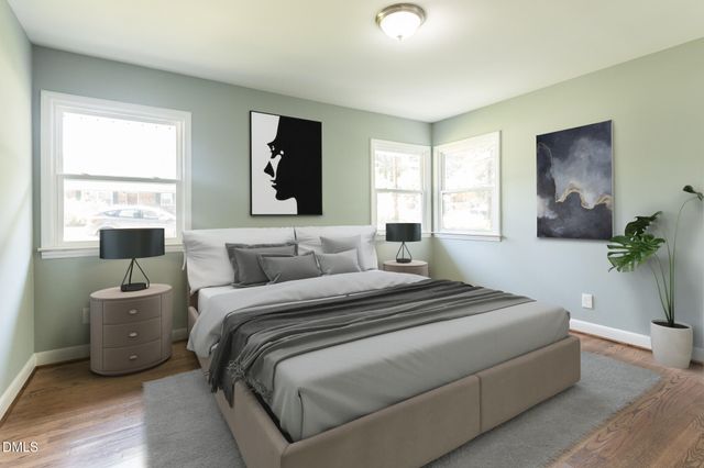 204 W Johnson Street, Cary, NC 27513