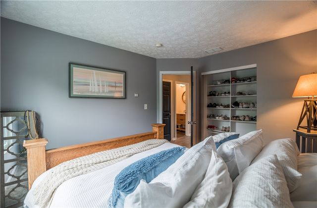 1019 Meadowsweet Drive, Clayton, OH 45315