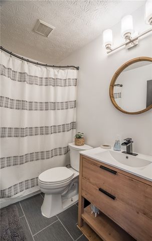 1019 Meadowsweet Drive, Clayton, OH 45315
