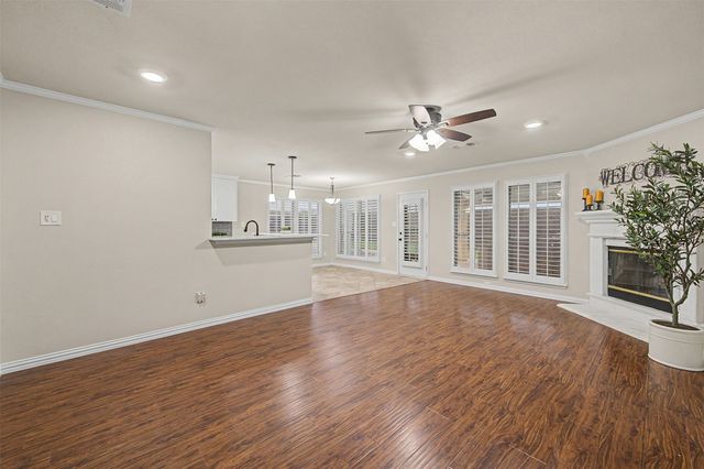 1004 Cedar Ridge Lane, Burleson, TX 76028