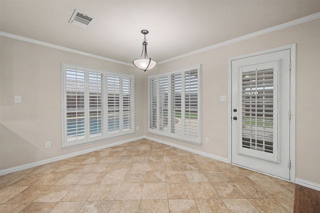 1004 Cedar Ridge Lane, Burleson, TX 76028