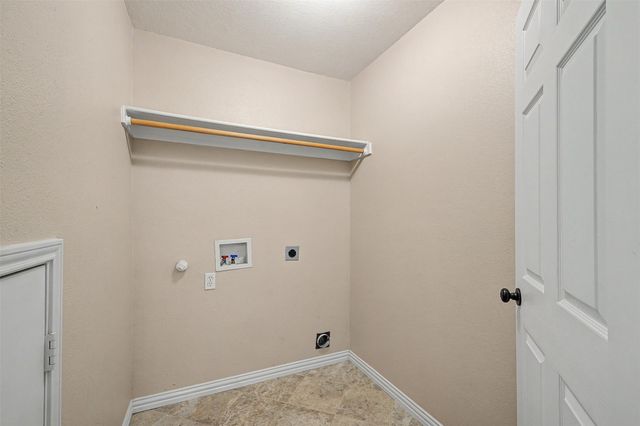 1004 Cedar Ridge Lane, Burleson, TX 76028