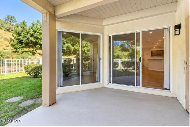 5805 Oak Bend Lane 211, Oak Park, CA 91377