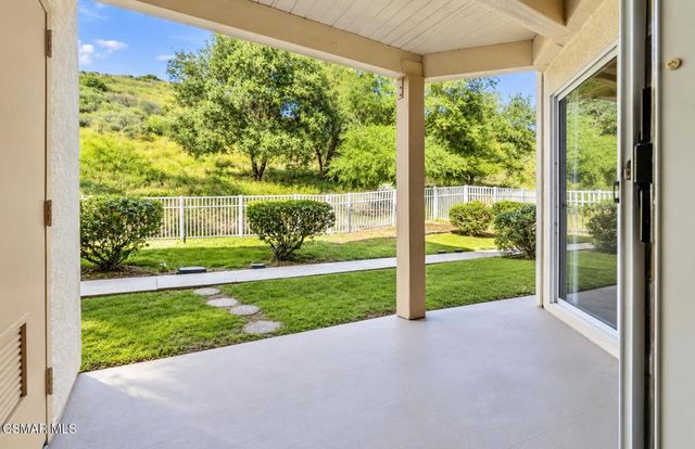 5805 Oak Bend Lane 211, Oak Park, CA 91377
