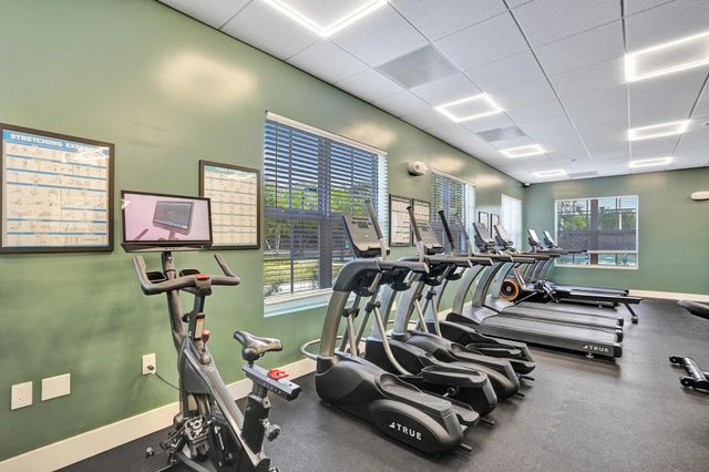 2143 Oakland Hills Way, Coral Springs, FL 33071