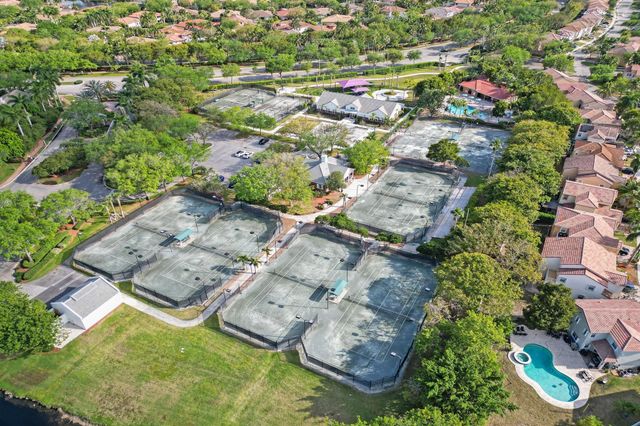 2143 Oakland Hills Way, Coral Springs, FL 33071