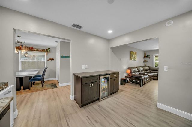 5705 15TH AVENUE S, Gulfport, FL 33707