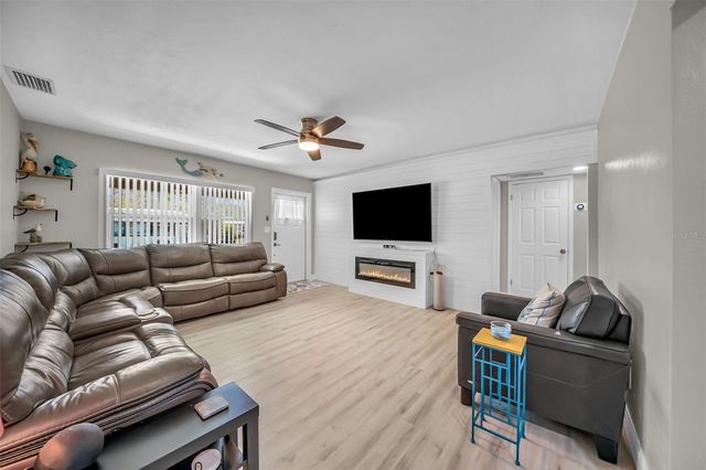 5705 15TH AVENUE S, Gulfport, FL 33707