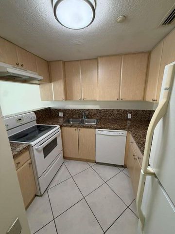 12625 SW 91st St 209, Miami, FL 33186