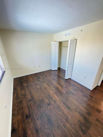 12625 SW 91st St 209, Miami, FL 33186