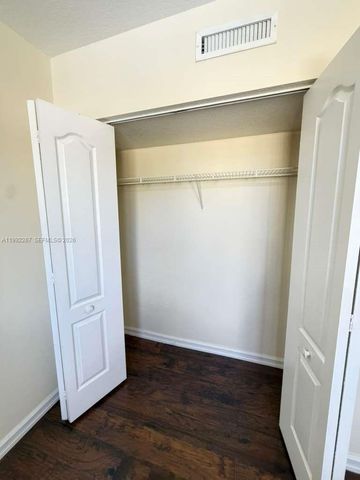 12625 SW 91st St 209, Miami, FL 33186