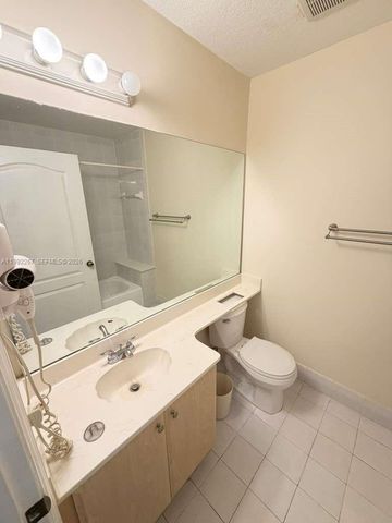 12625 SW 91st St 209, Miami, FL 33186