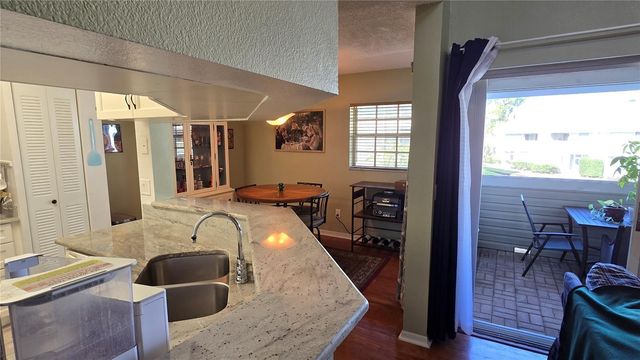 6923 STONES THROW CIR N 4203, St Petersburg, FL 33710