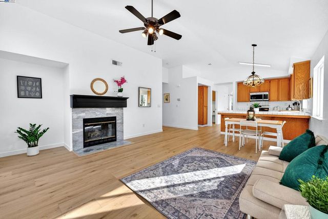 1713 Mount Hamilton Dr, Antioch, CA 94531