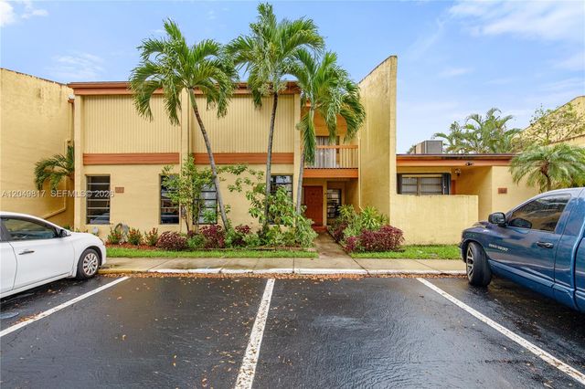 1580 NW 93rd Ave 300, Pembroke Pines, FL 33024