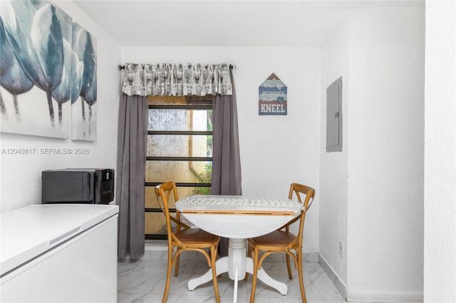 1580 NW 93rd Ave 300, Pembroke Pines, FL 33024