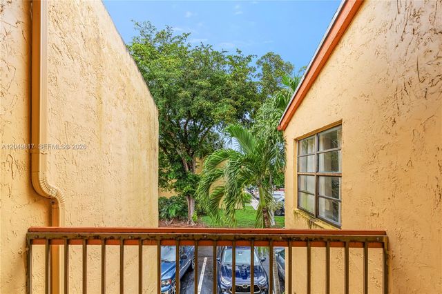 1580 NW 93rd Ave 300, Pembroke Pines, FL 33024