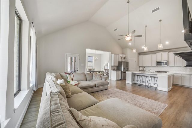 15341 Legacy Park Way, Magnolia, TX 77354