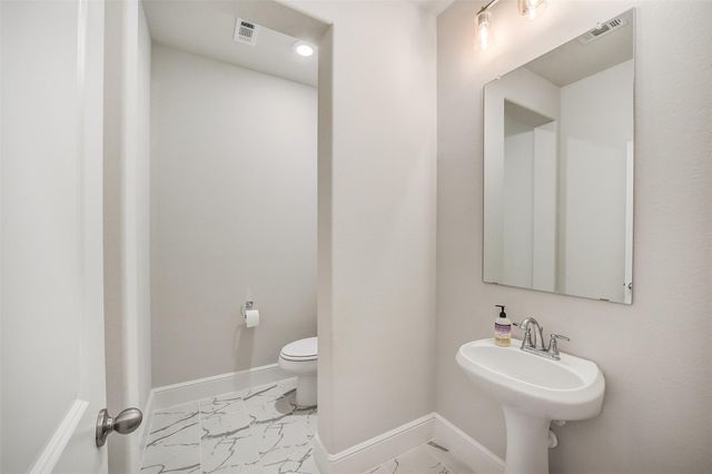 15341 Legacy Park Way, Magnolia, TX 77354