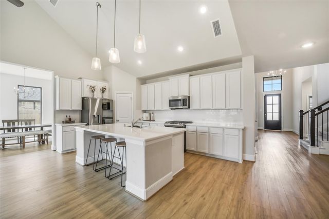 15341 Legacy Park Way, Magnolia, TX 77354