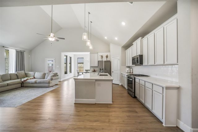 15341 Legacy Park Way, Magnolia, TX 77354