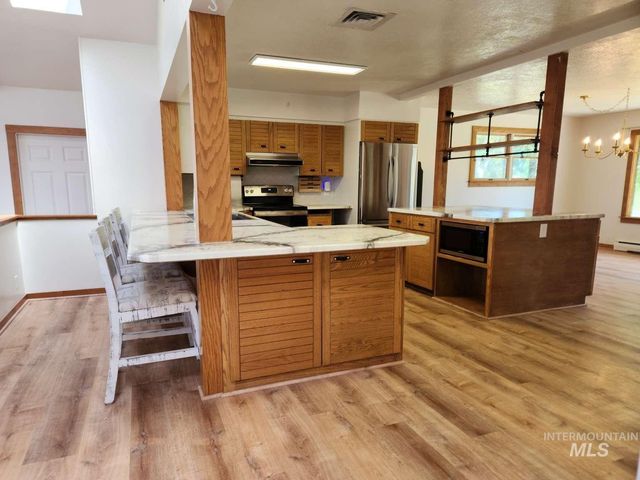 1909 Granada Dr, Twin Falls, ID 83301