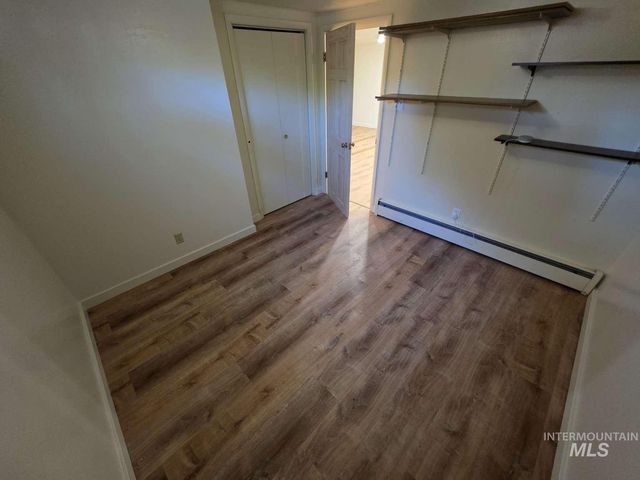 1909 Granada Dr, Twin Falls, ID 83301