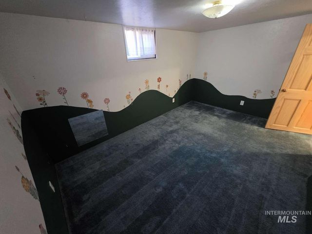 1909 Granada Dr, Twin Falls, ID 83301