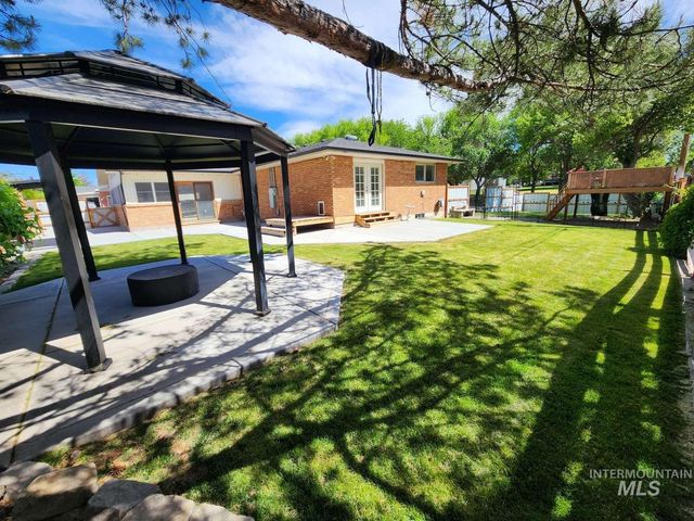1909 Granada Dr, Twin Falls, ID 83301