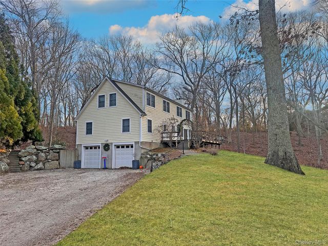 12 Dogwood Lane, Shelter Island, NY 11964