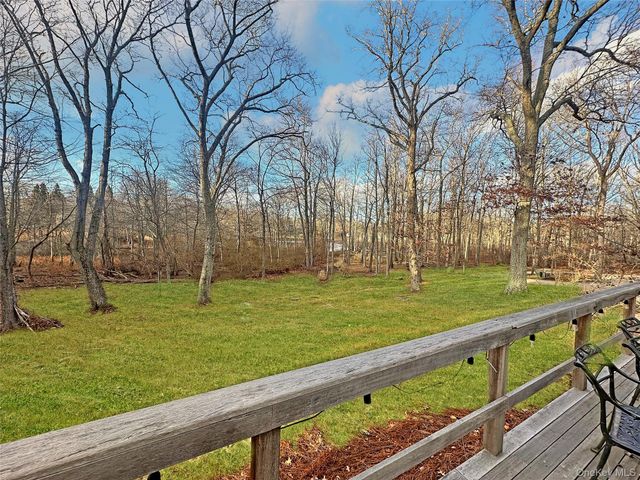 12 Dogwood Lane, Shelter Island, NY 11964