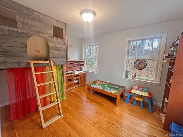 12 Dogwood Lane, Shelter Island, NY 11964