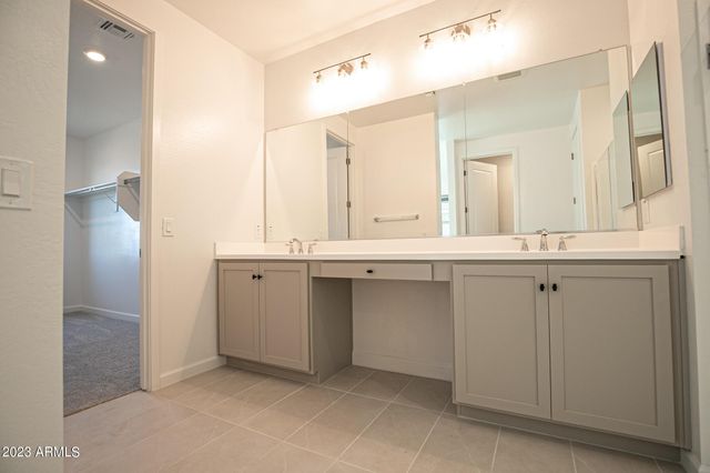 1941 W Holden Drive, Phoenix, AZ 85085