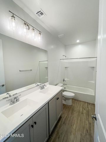 1941 W Holden Drive, Phoenix, AZ 85085