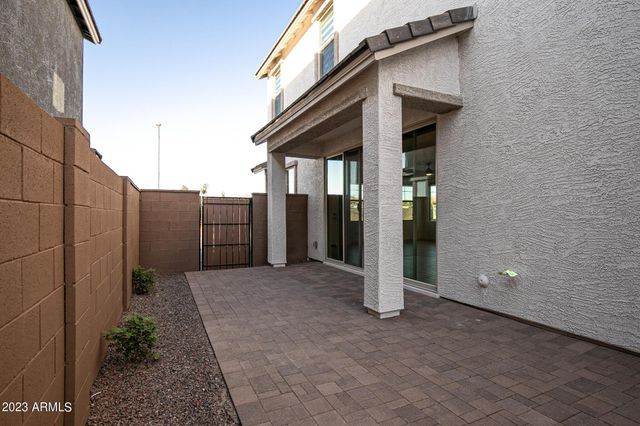 1941 W Holden Drive, Phoenix, AZ 85085
