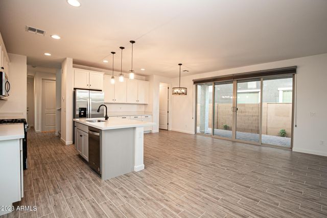 1941 W Holden Drive, Phoenix, AZ 85085