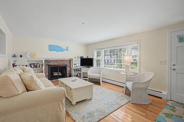 8 Gold Finch Ln, Dennis, MA 02660