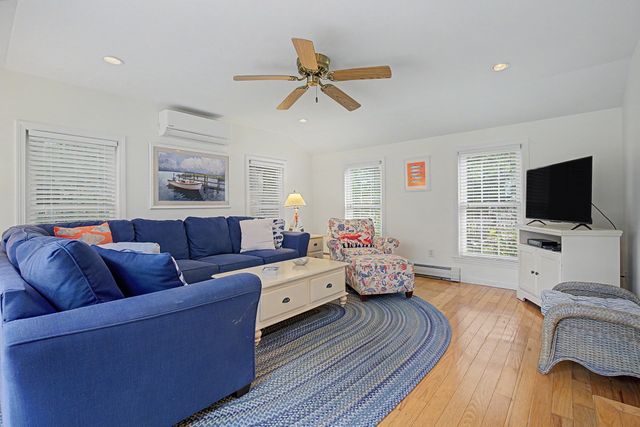 8 Gold Finch Ln, Dennis, MA 02660