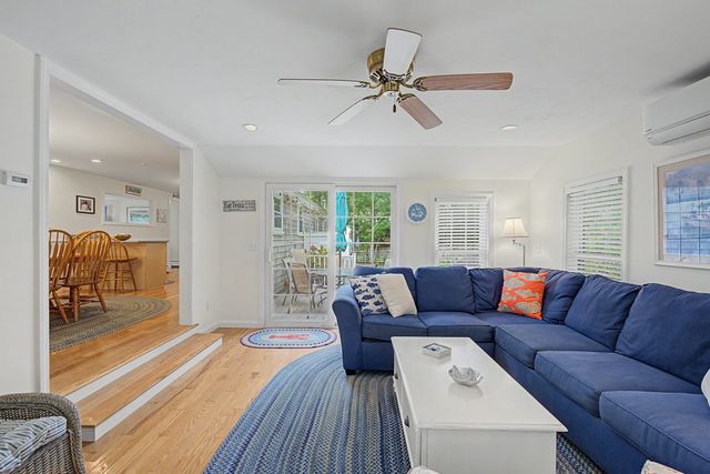 8 Gold Finch Ln, Dennis, MA 02660