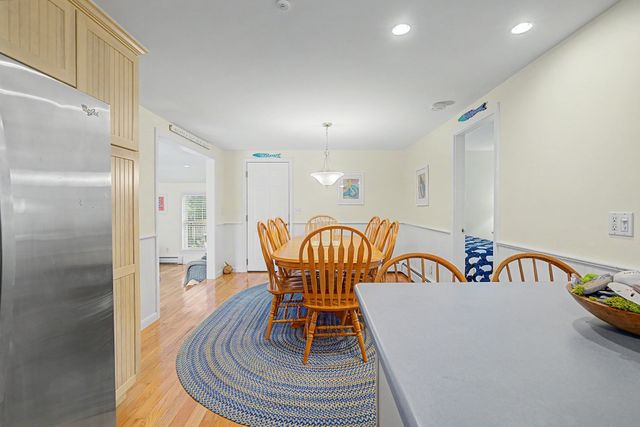 8 Gold Finch Ln, Dennis, MA 02660