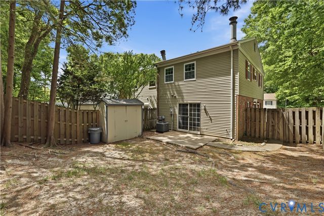 1513 Heritage Hill Dr, Henrico, VA 23238