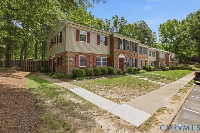 1513 Heritage Hill Dr, Henrico, VA 23238